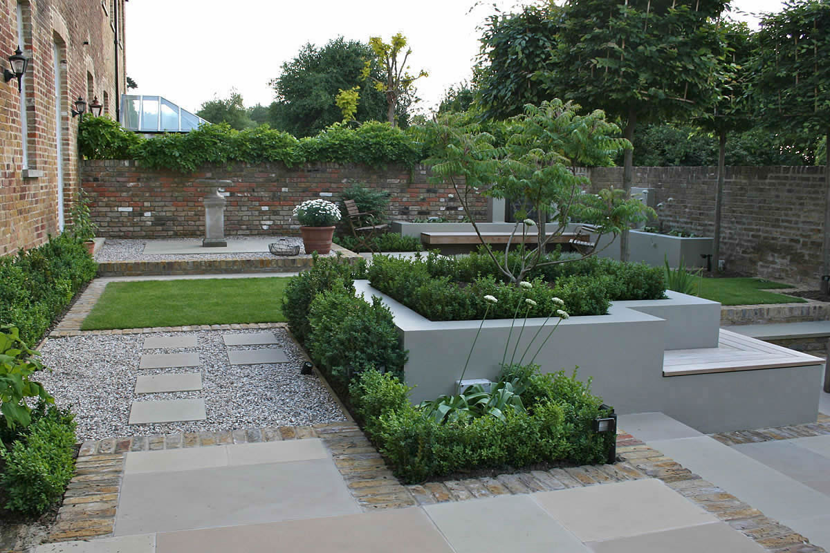 Multi Level Linear Garden Hertfordshire