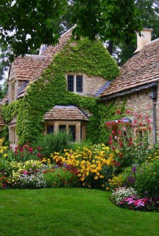 Lovely Modern English Country Garden Design Ideas