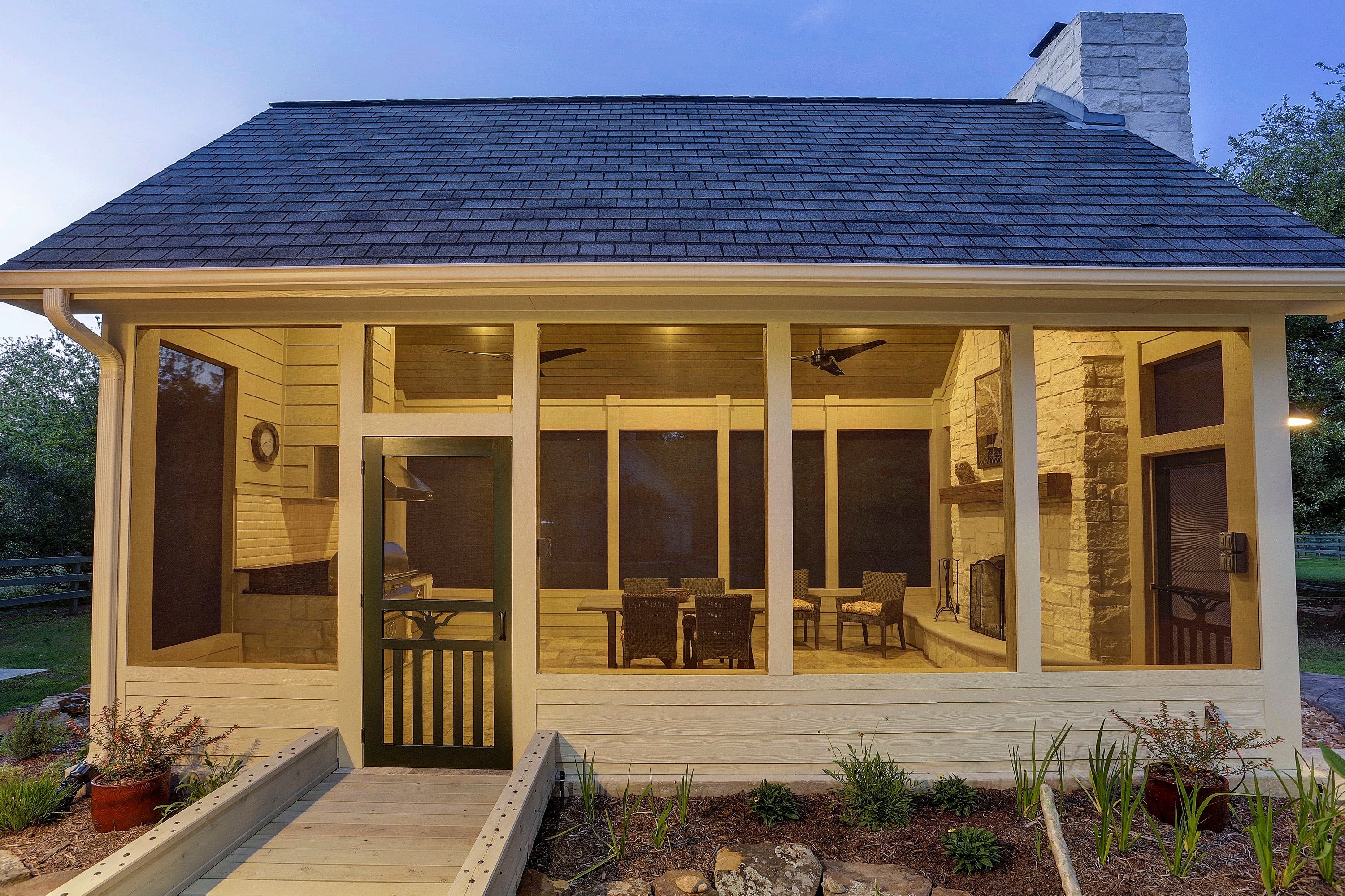 This Freestanding Covered Patio