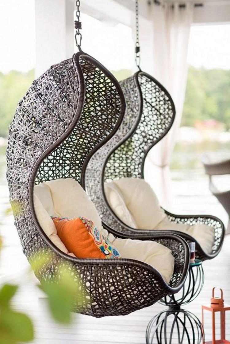 Gorgeous Hanging Chair