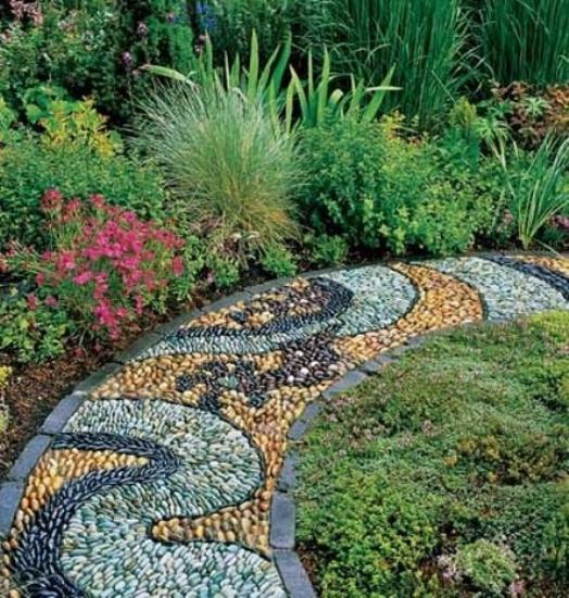 Affordable Pebble Garden Decor Ideas