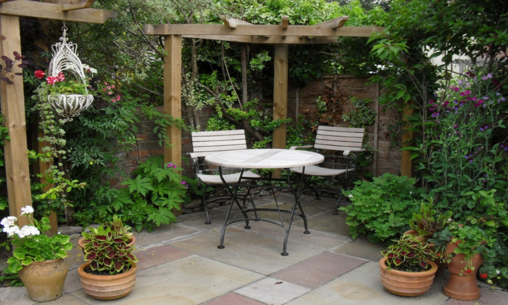 Courtyard Gardens Design