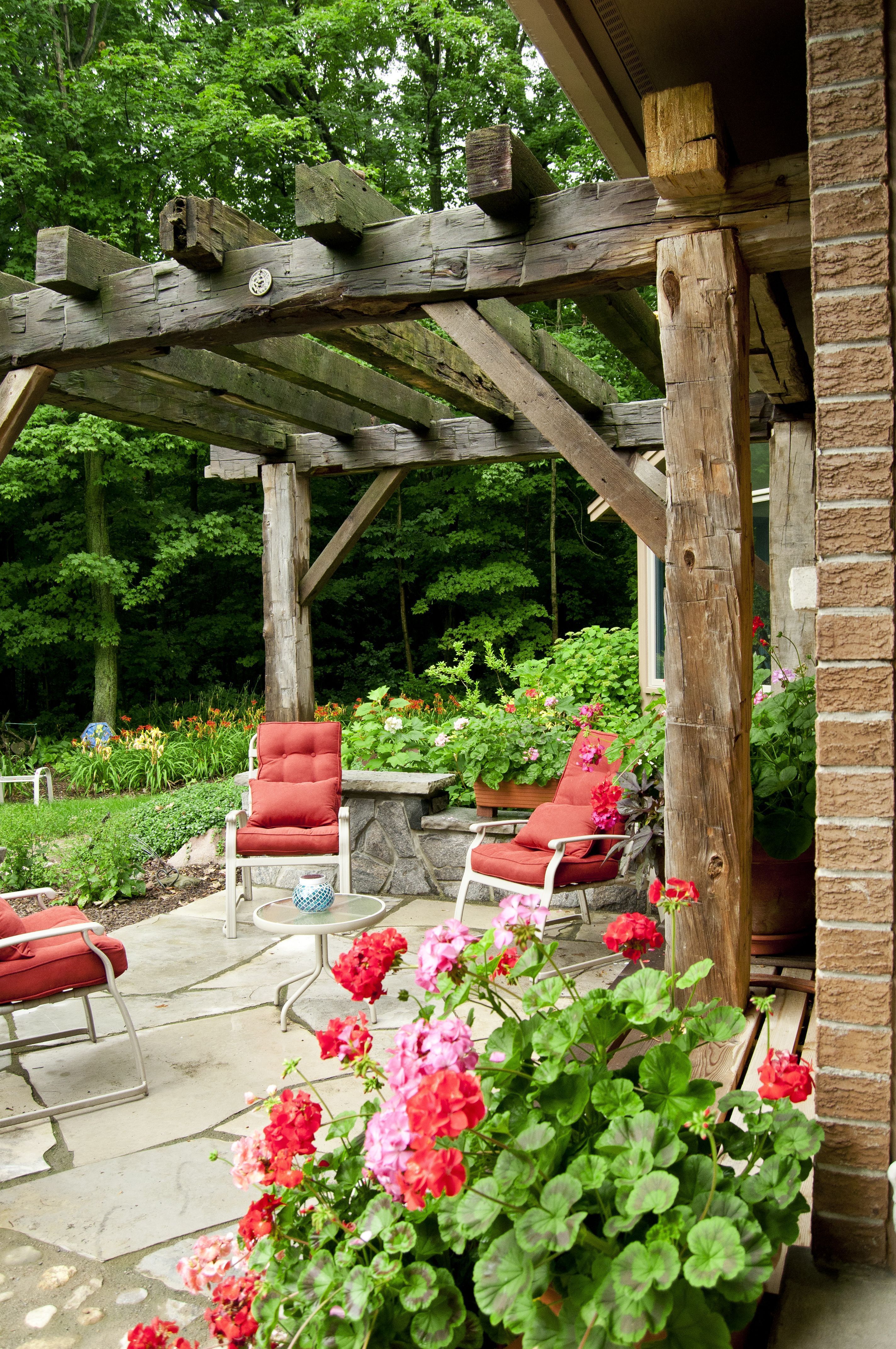 Garden Pergola Home Decorating Ideas