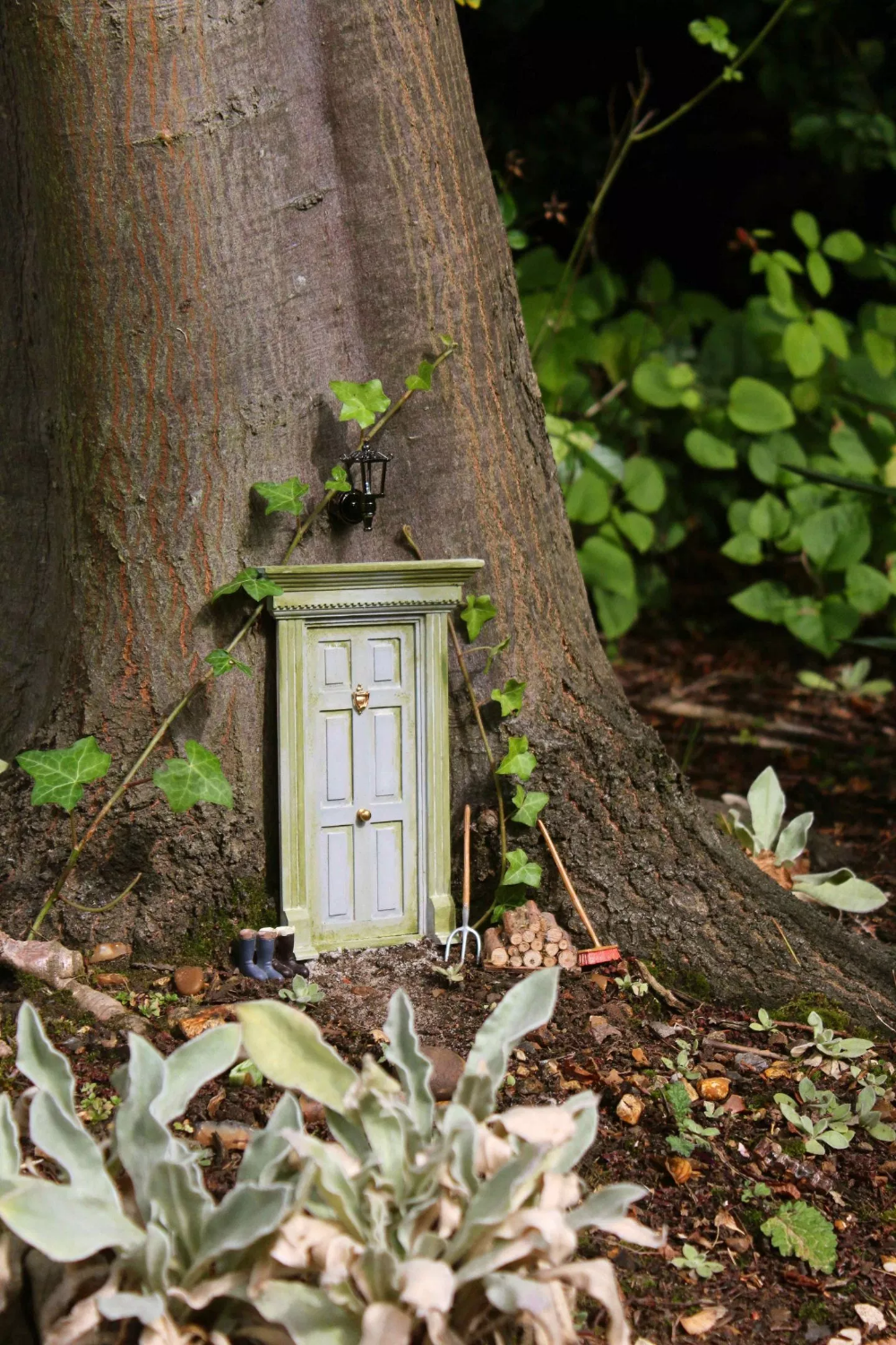 Amazing Small Secret Garden Design