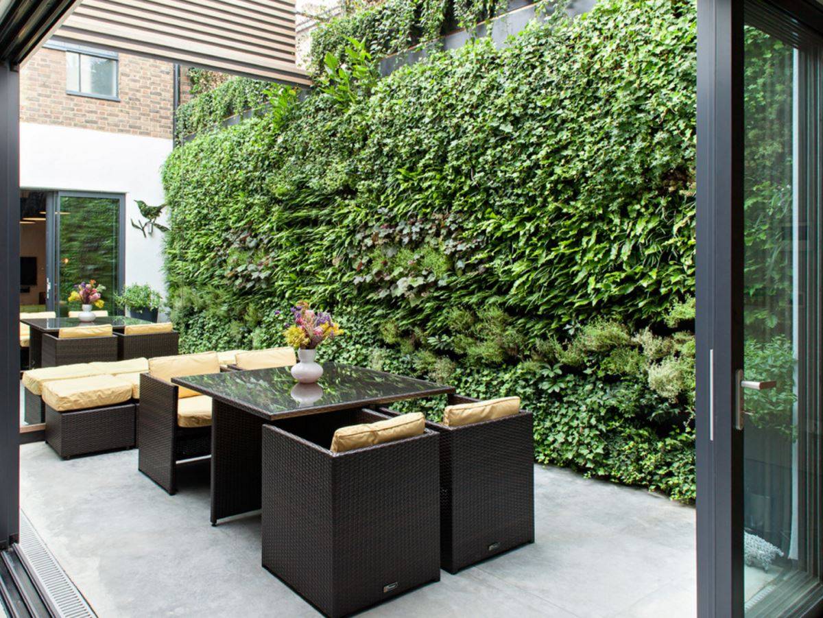 Breathtaking Living Wall Designs