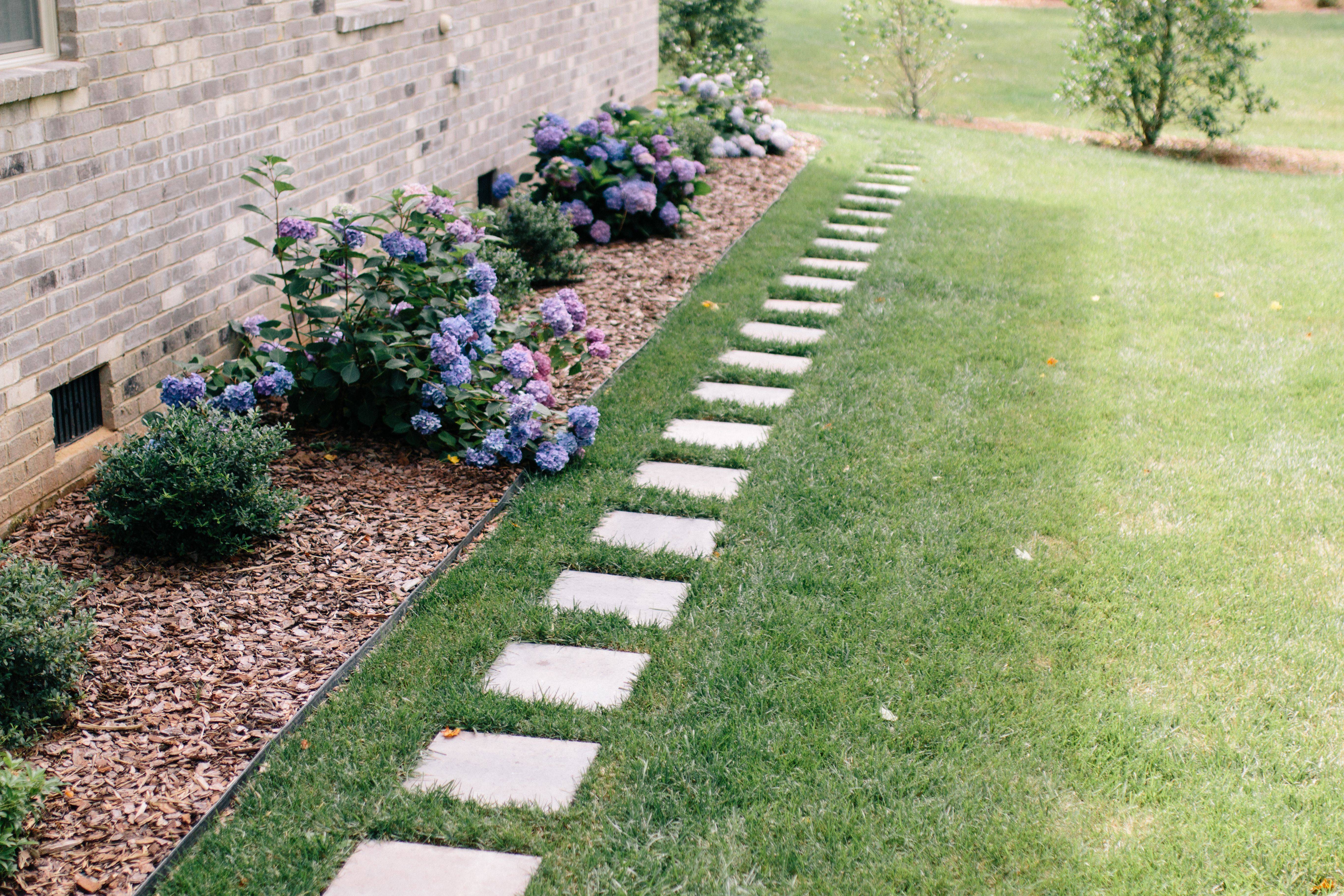 Stunning Stepping Stone Walkways