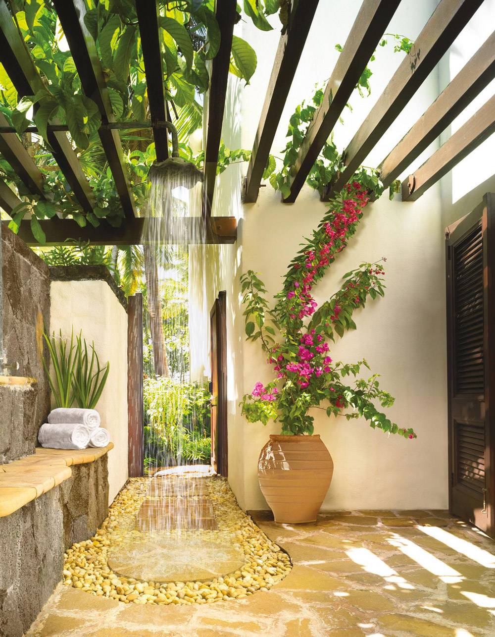 Stunning Outdoor Showers