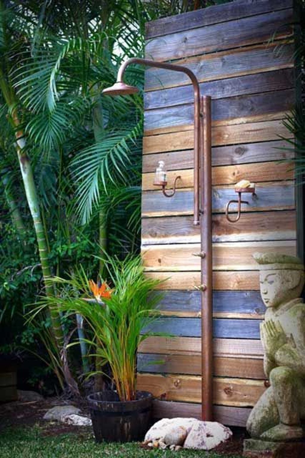 These Cool Outdoor Showers