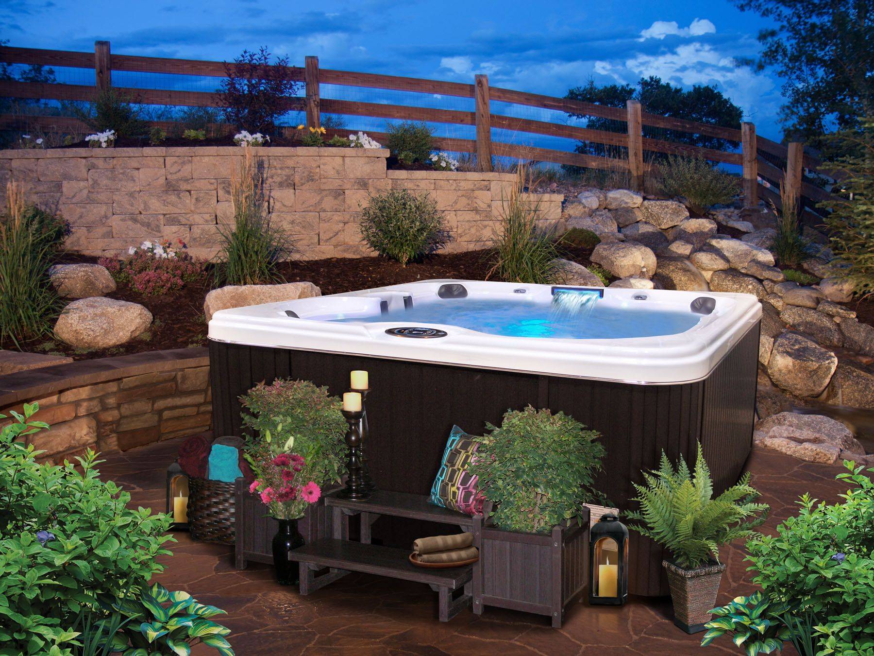 Awesome Garden Hot Tub Designs