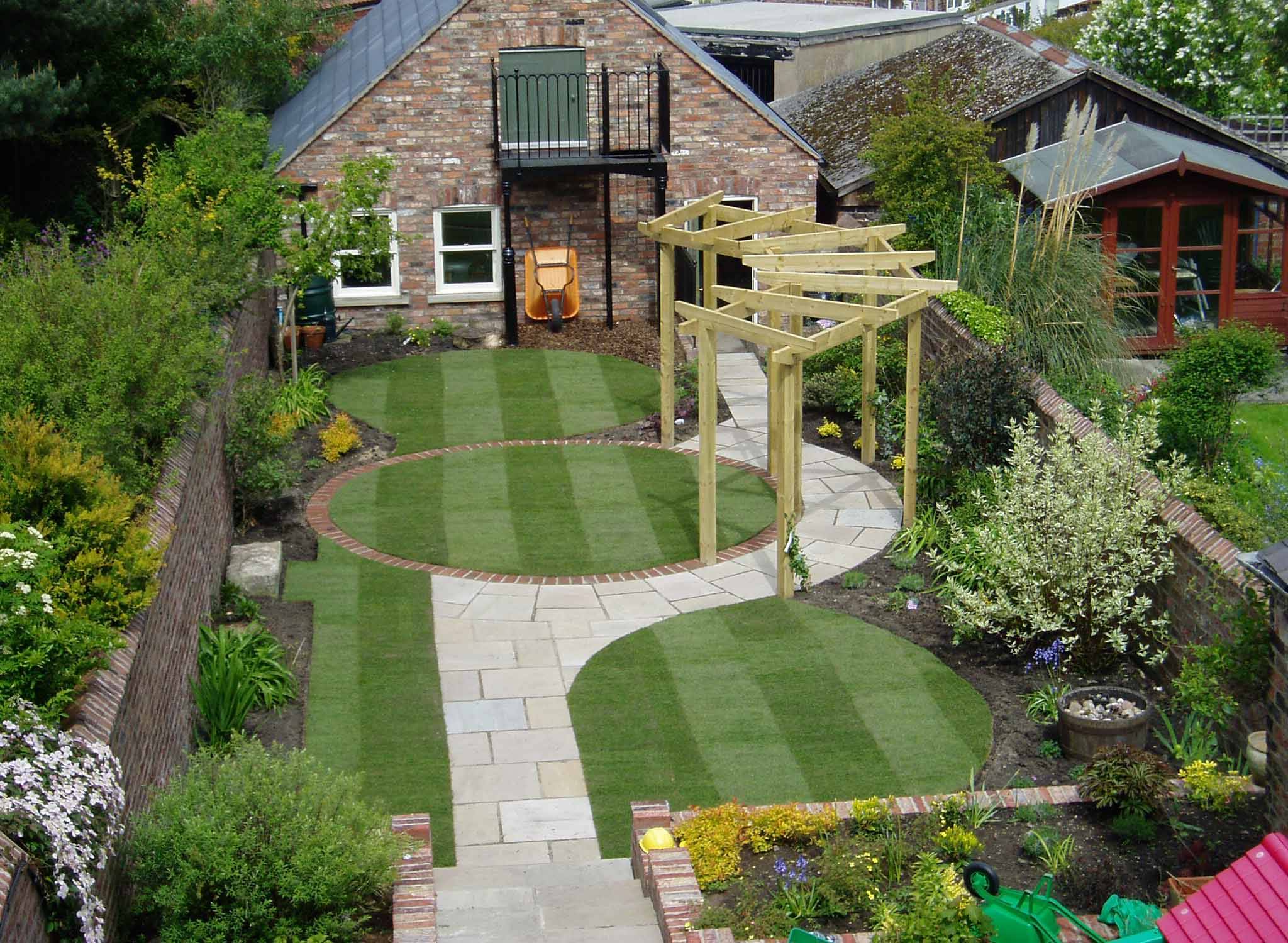 Stunning Side Yard Garden Design Ideas