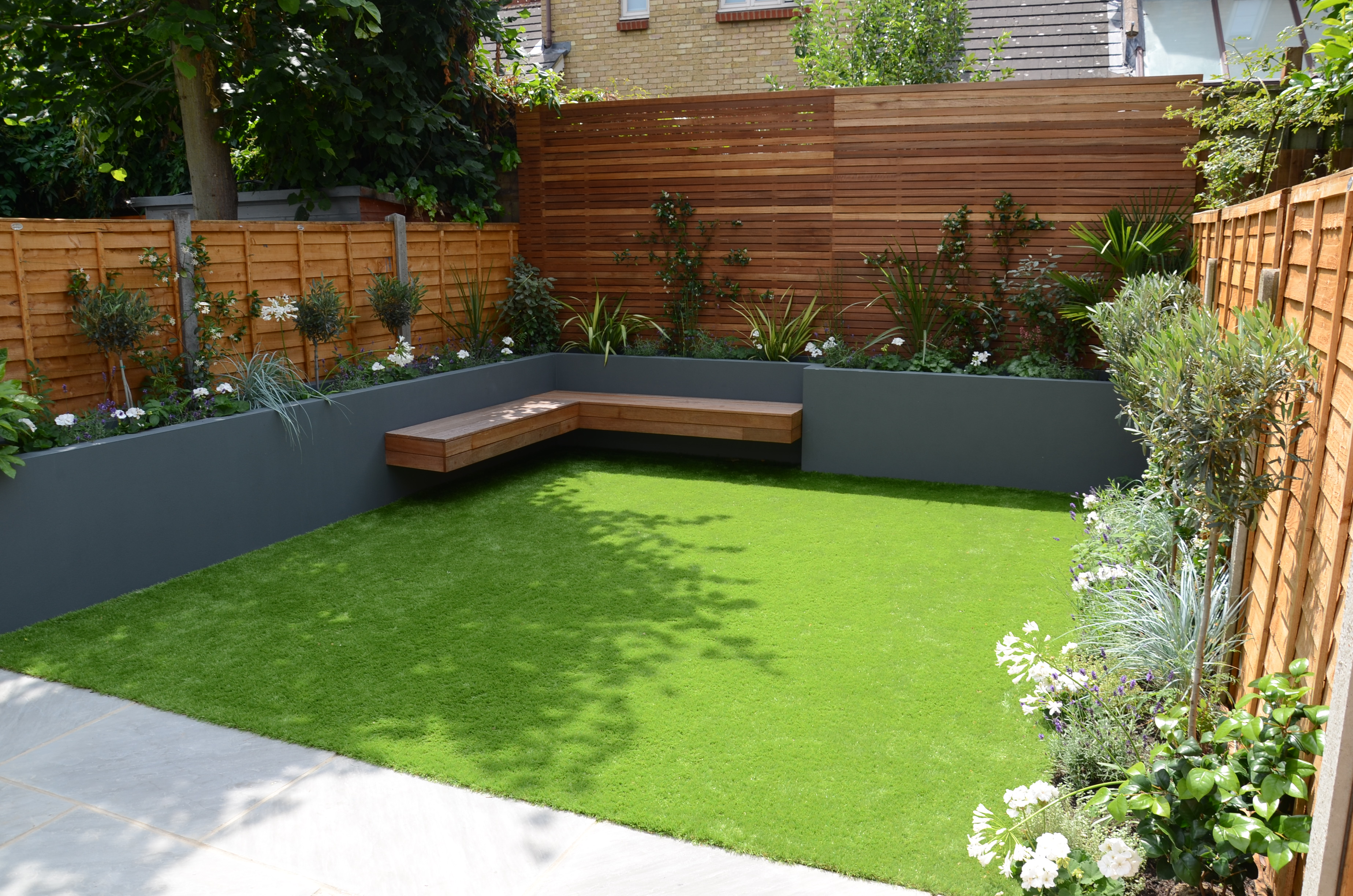 Small Garden Design Fake Grass Low Mainteance Contempoary Design Sleek