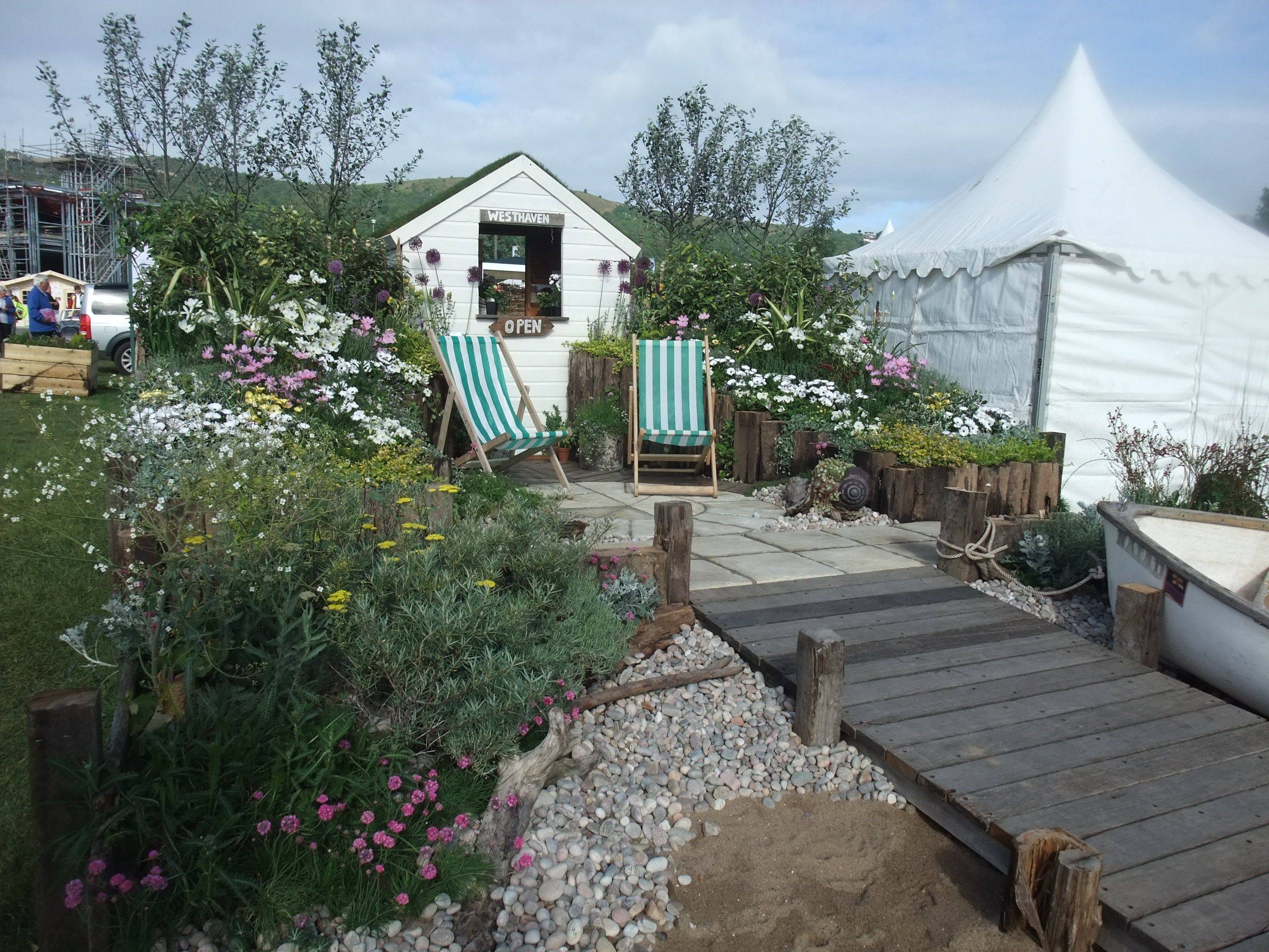 This Beach Themed Fairy Garden