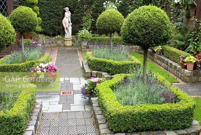 Knot Garden Front Garden Design