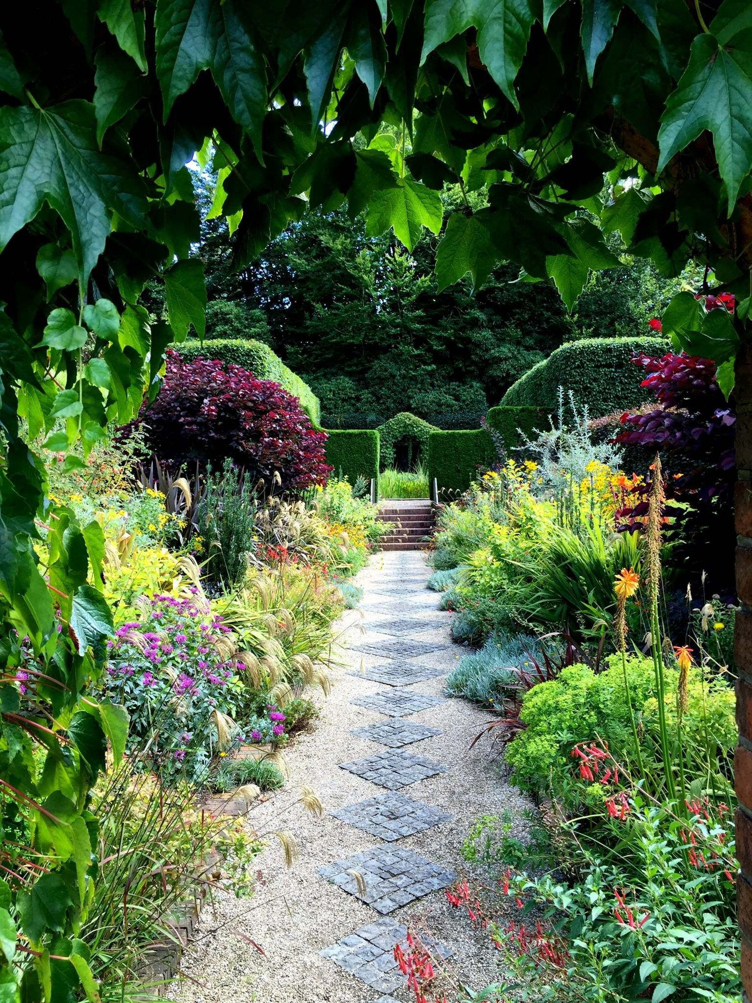 Great Screen Formal English Garden Suggestions Growing Plants