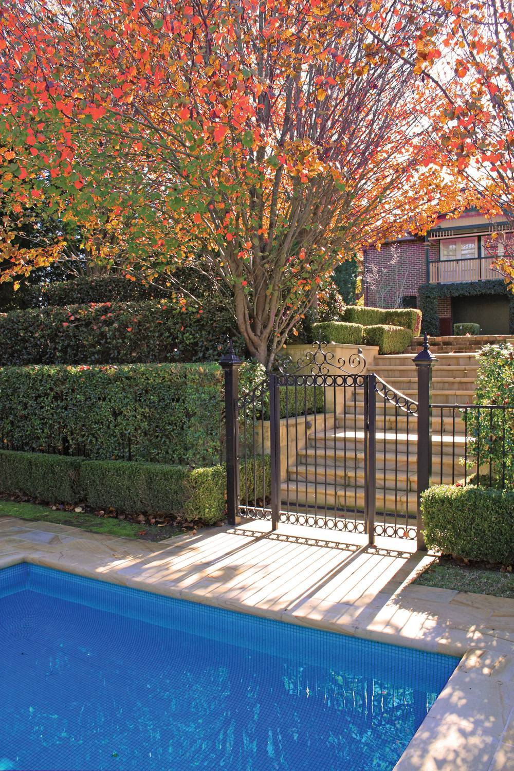 Amazing Formal English Garden Designs
