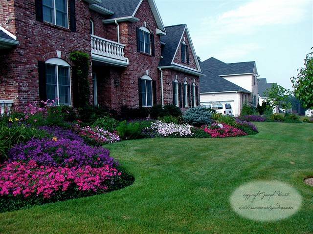 Modern Front Yard Landscaping Ideas