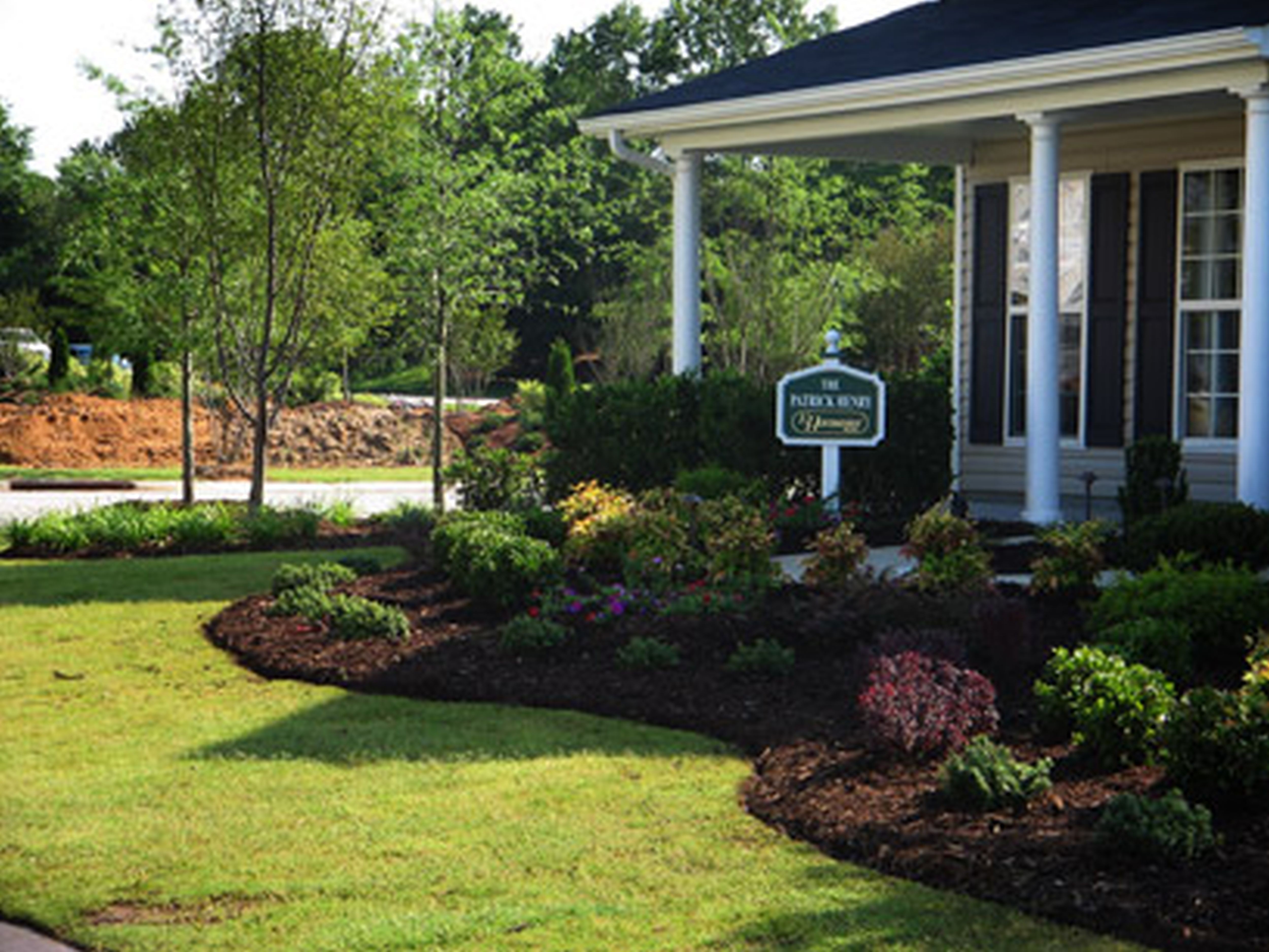 Lovely Small Home Garden Ideas