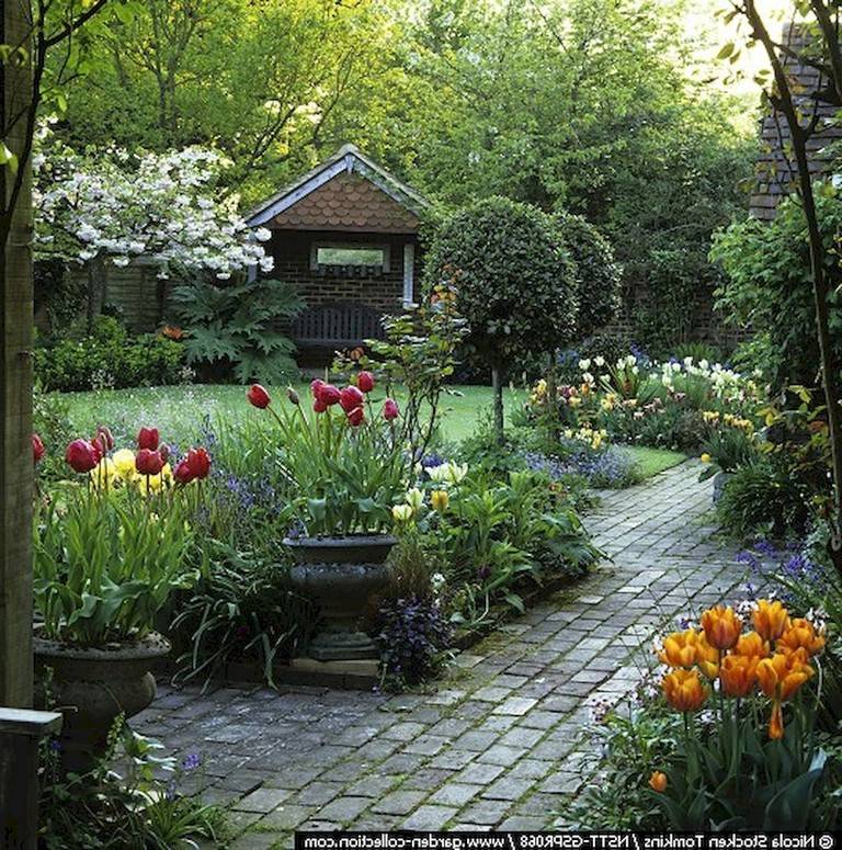 Beautiful Backyard Garden Path