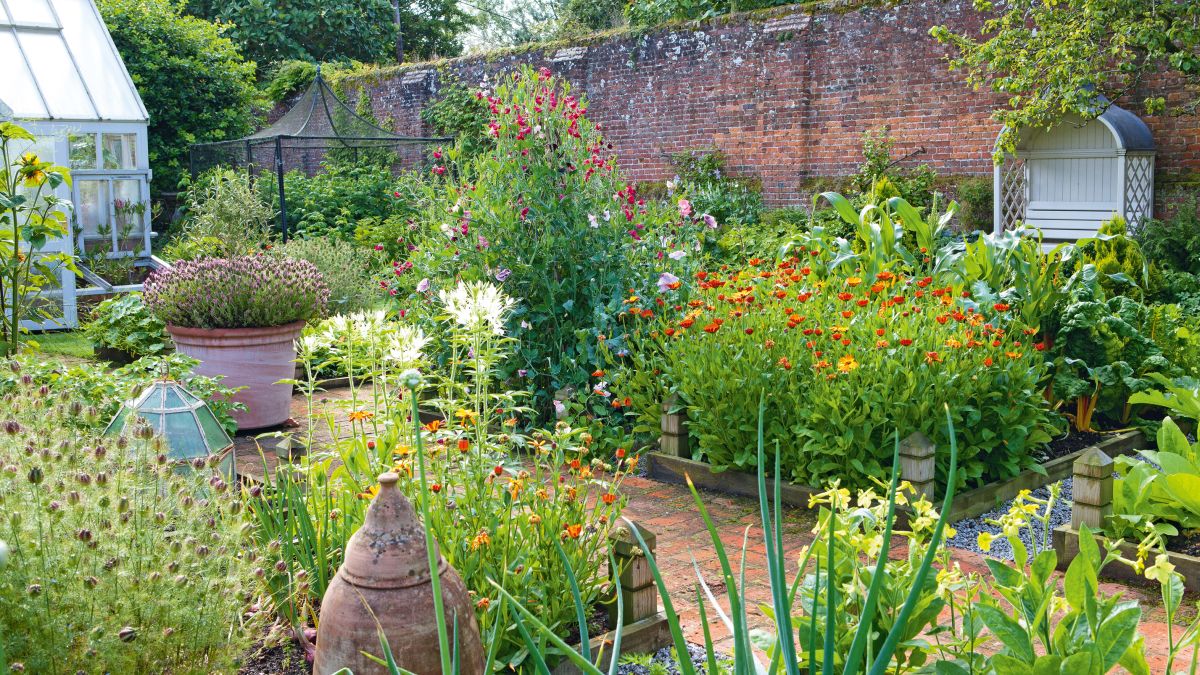 Suburban Kitchen Garden Southern Living