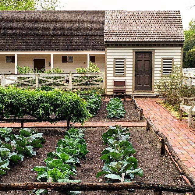 18 Colonial Kitchen Garden Ideas You Should Check SharonSable