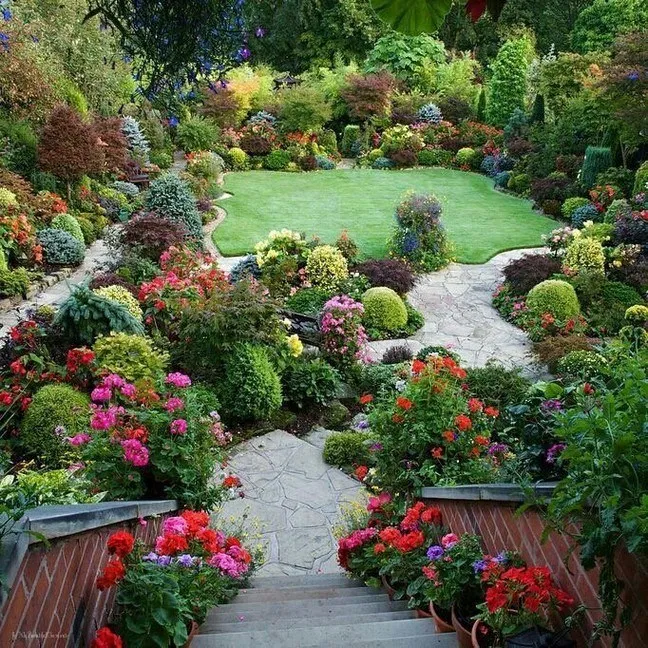 Beautiful Curb Appeal Spring Garden Ideas