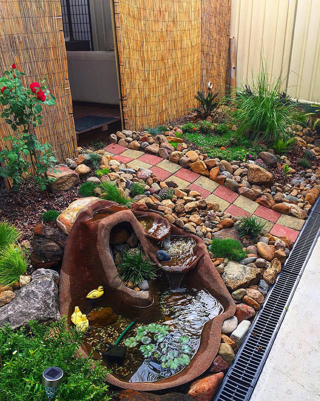 Simple Small Rock Garden Designs