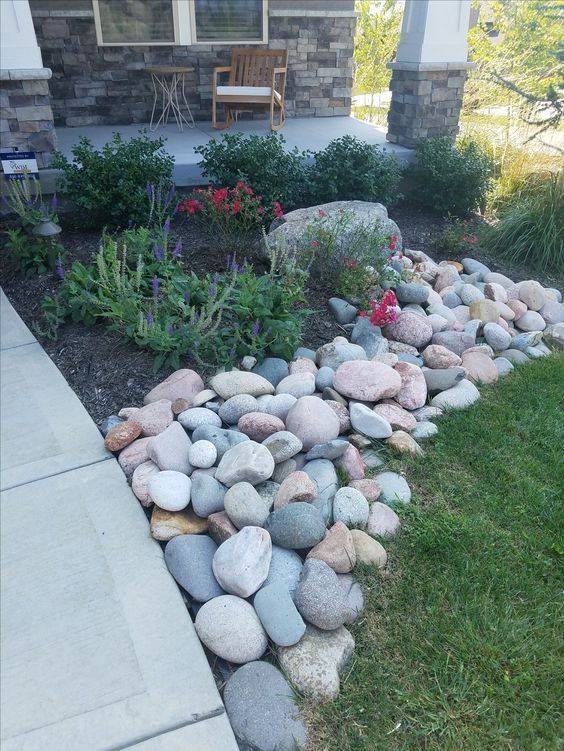 Beautiful Front Yard Rock Garden Landscaping Design Ideas