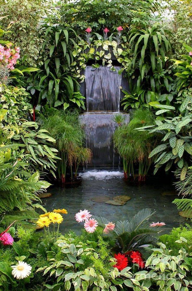 Fresh And Calming Tropical Garden Ideas