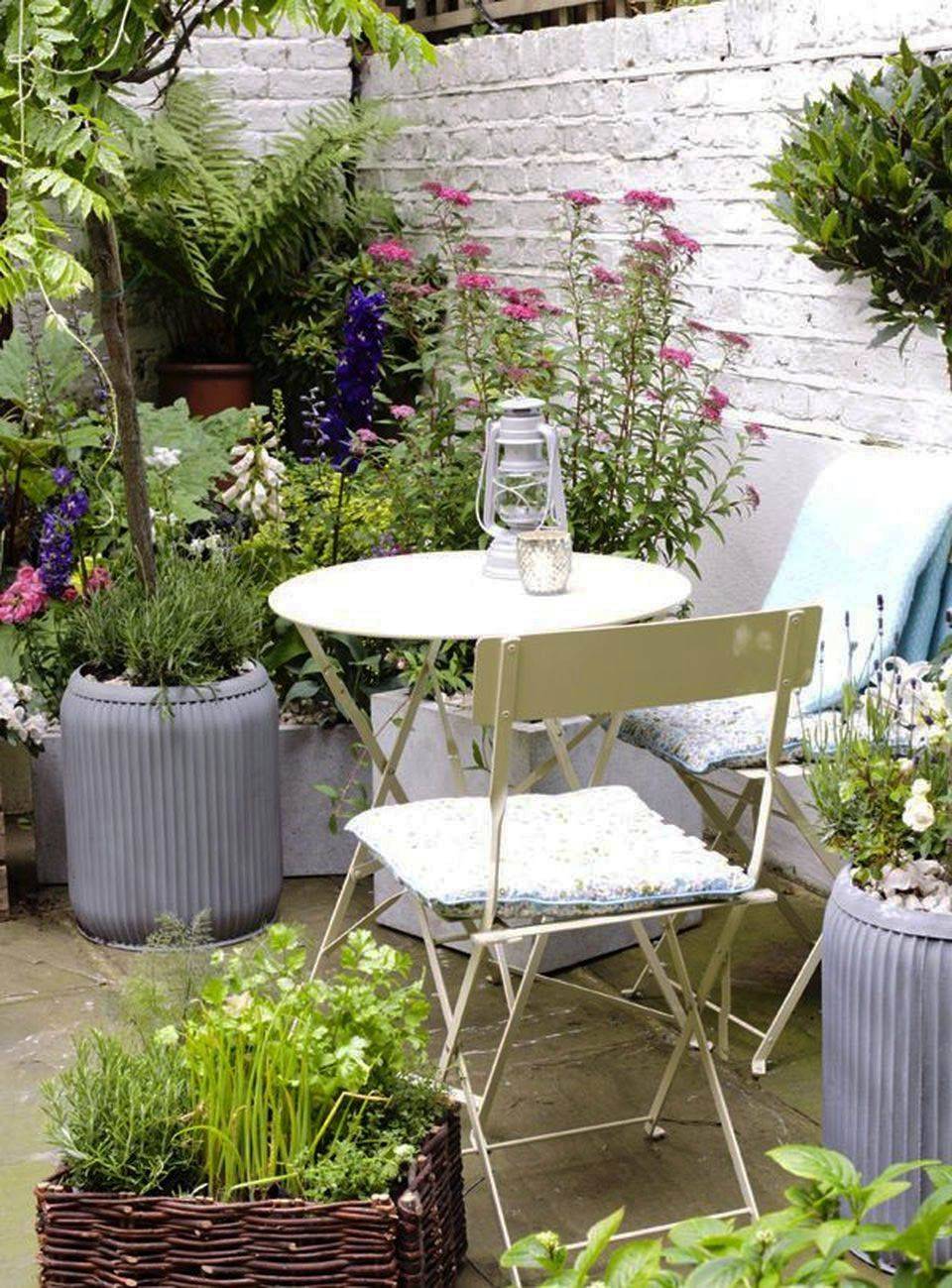 French Country Garden Traditional Patio Chicago