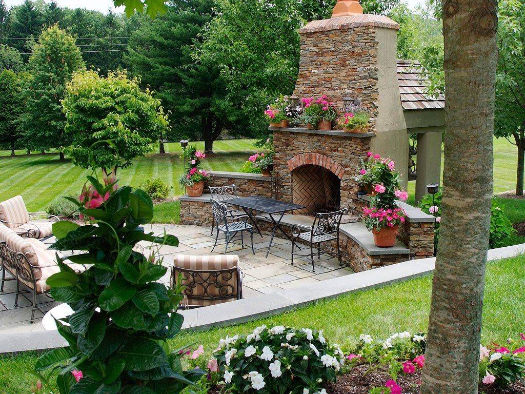 Stunning Small Patio Garden Decorating Ideas