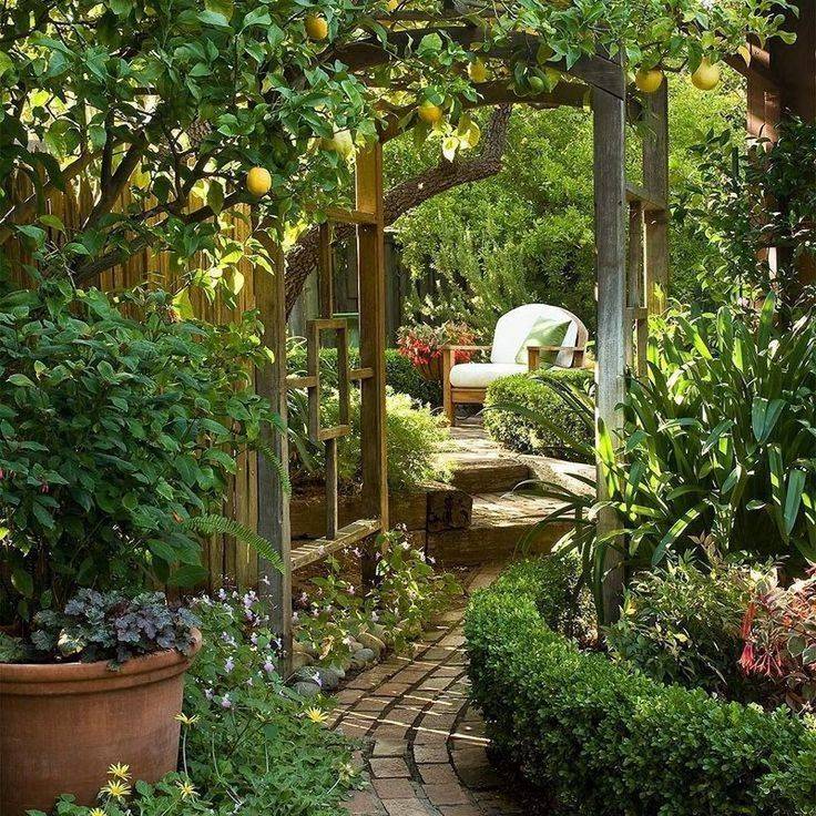 Lovable And Relaxing Garden Retreat Ideas
