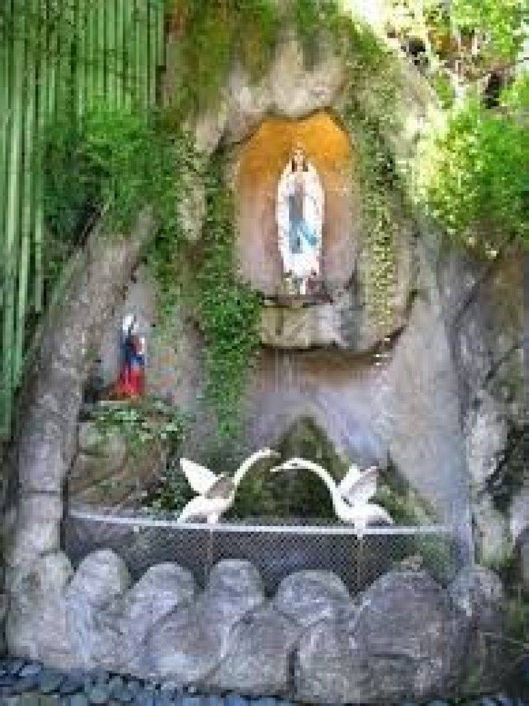 22 Garden Grotto Design Ideas You Cannot Miss SharonSable