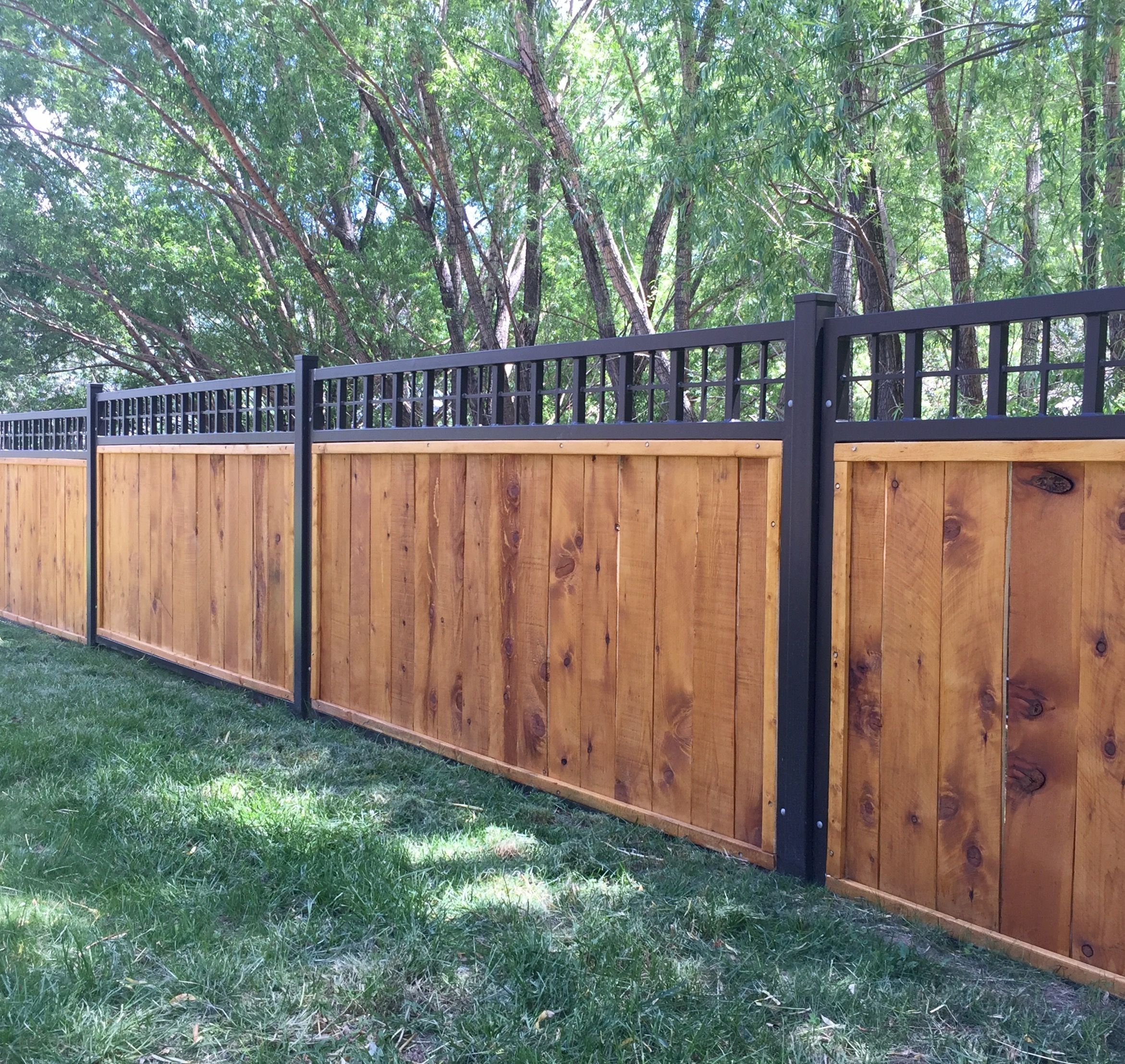 Horizontal Wooden Fence Ideas