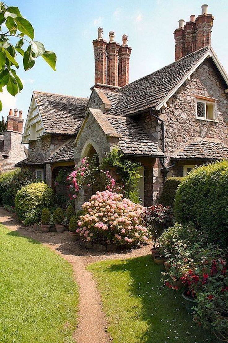 Stunning Country Cottage Gardens Ideas