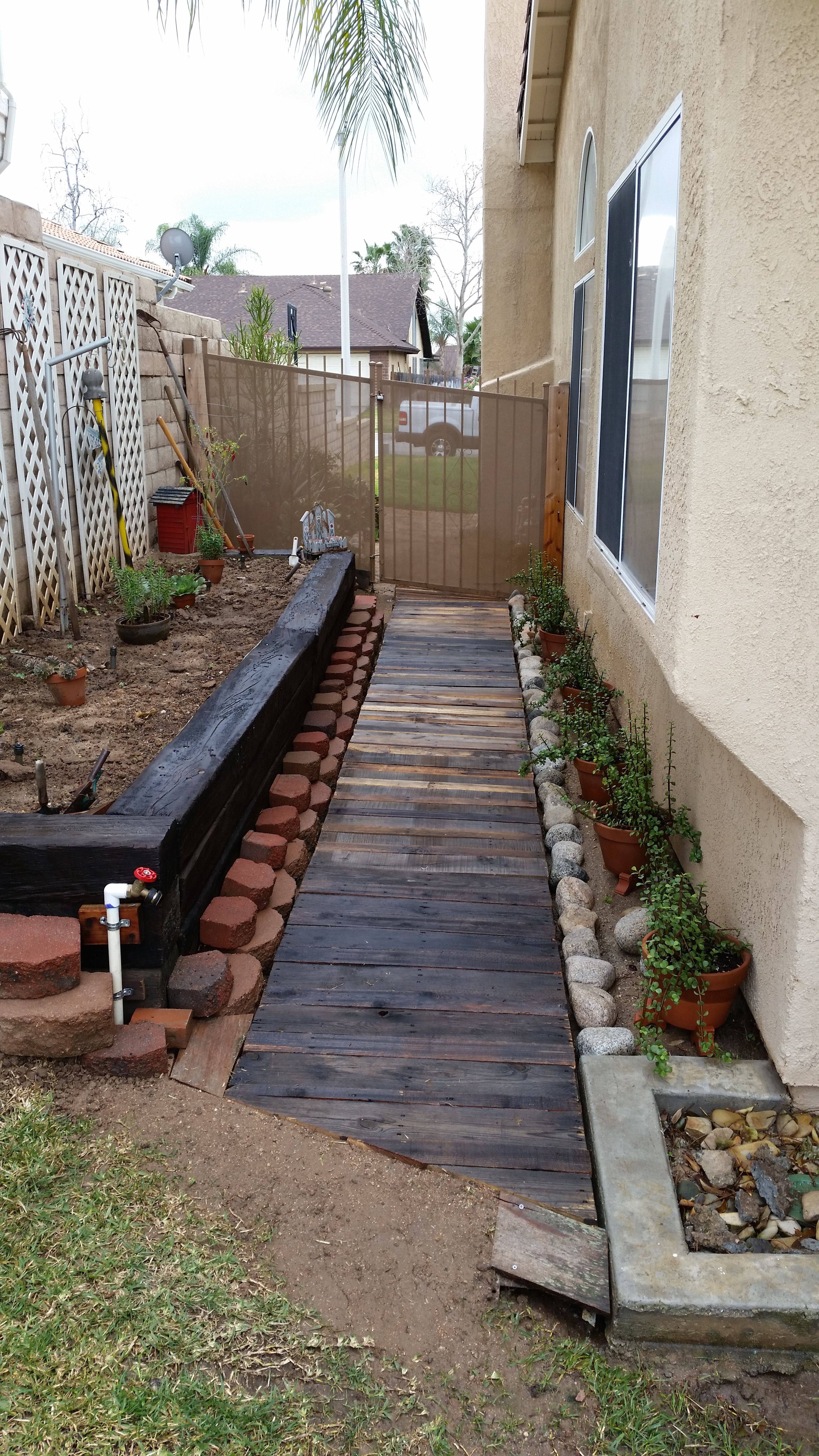 Palletwalkway Pallets Garden