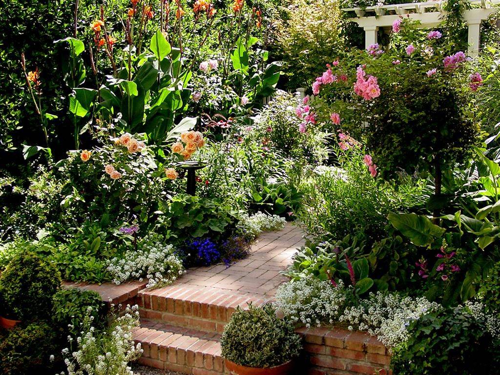 Stunning Country Cottage Gardens Ideas Decorelated