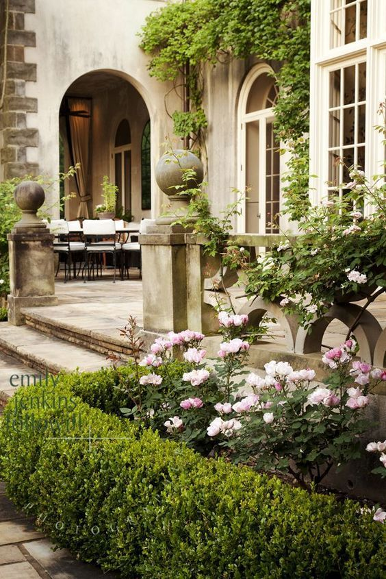 The English Garden Magazine