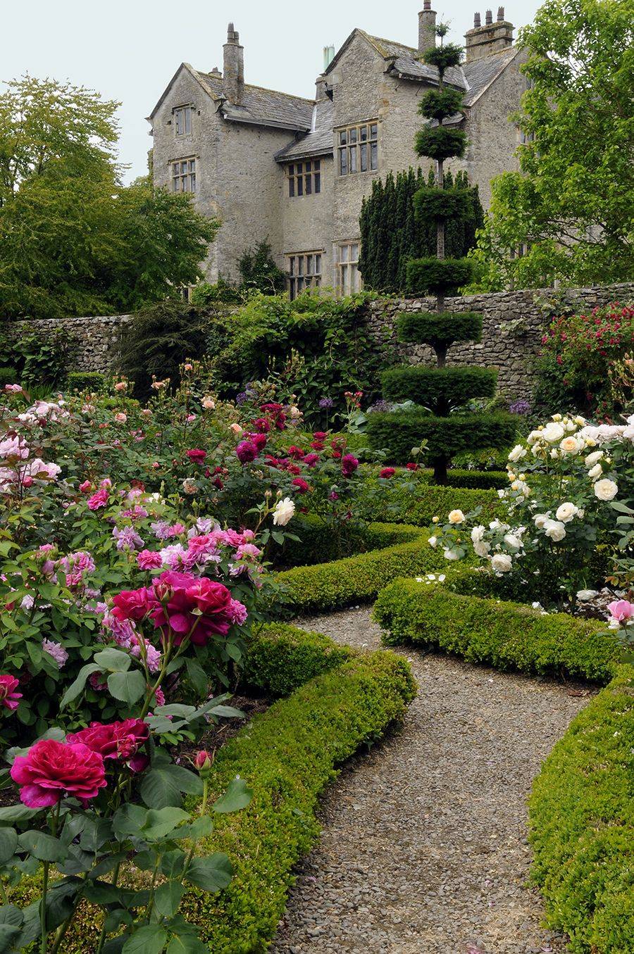 Beautiful British Gardens