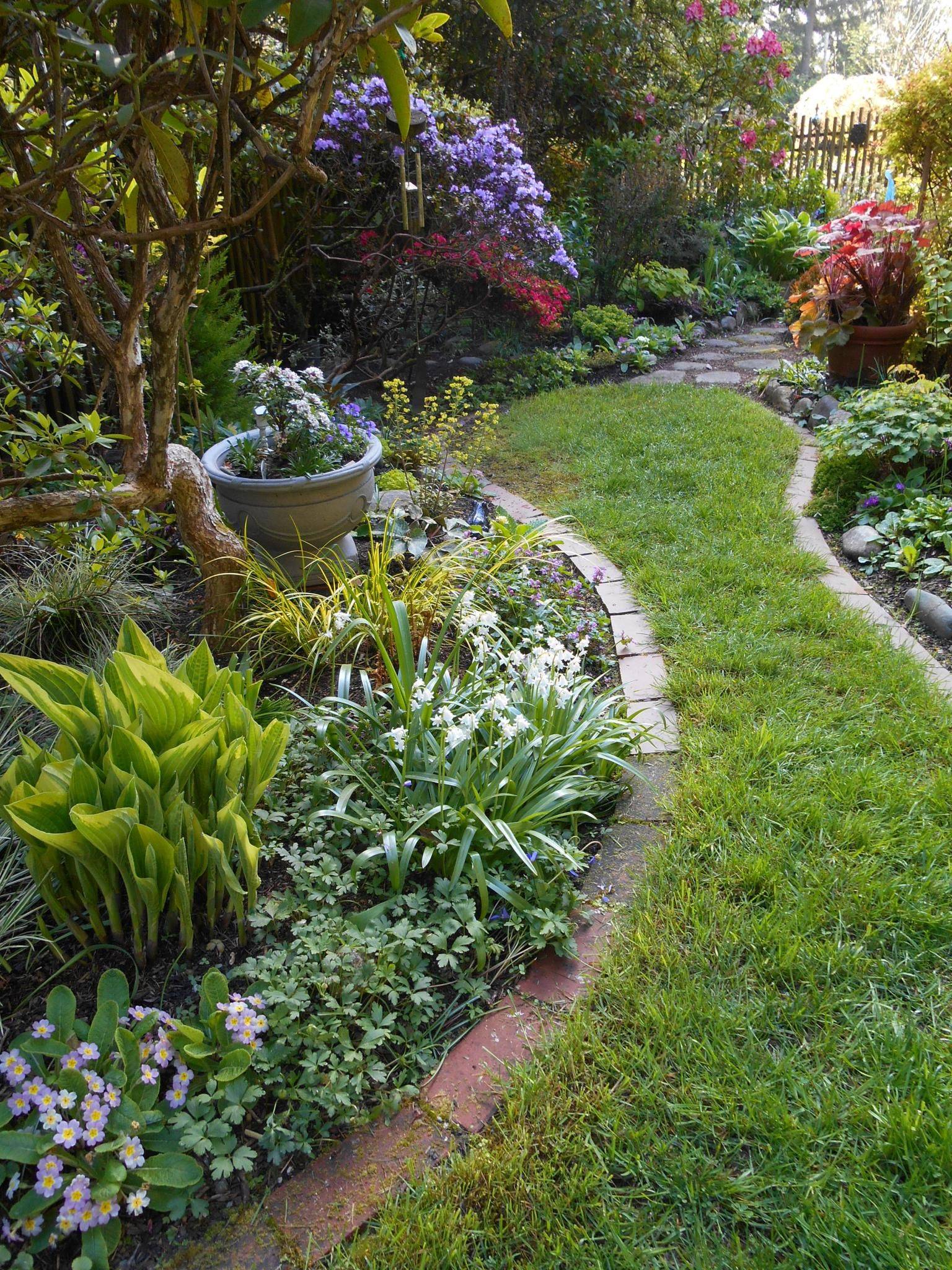 Perfect Front Yard Cottage Garden Ideas Searchomee