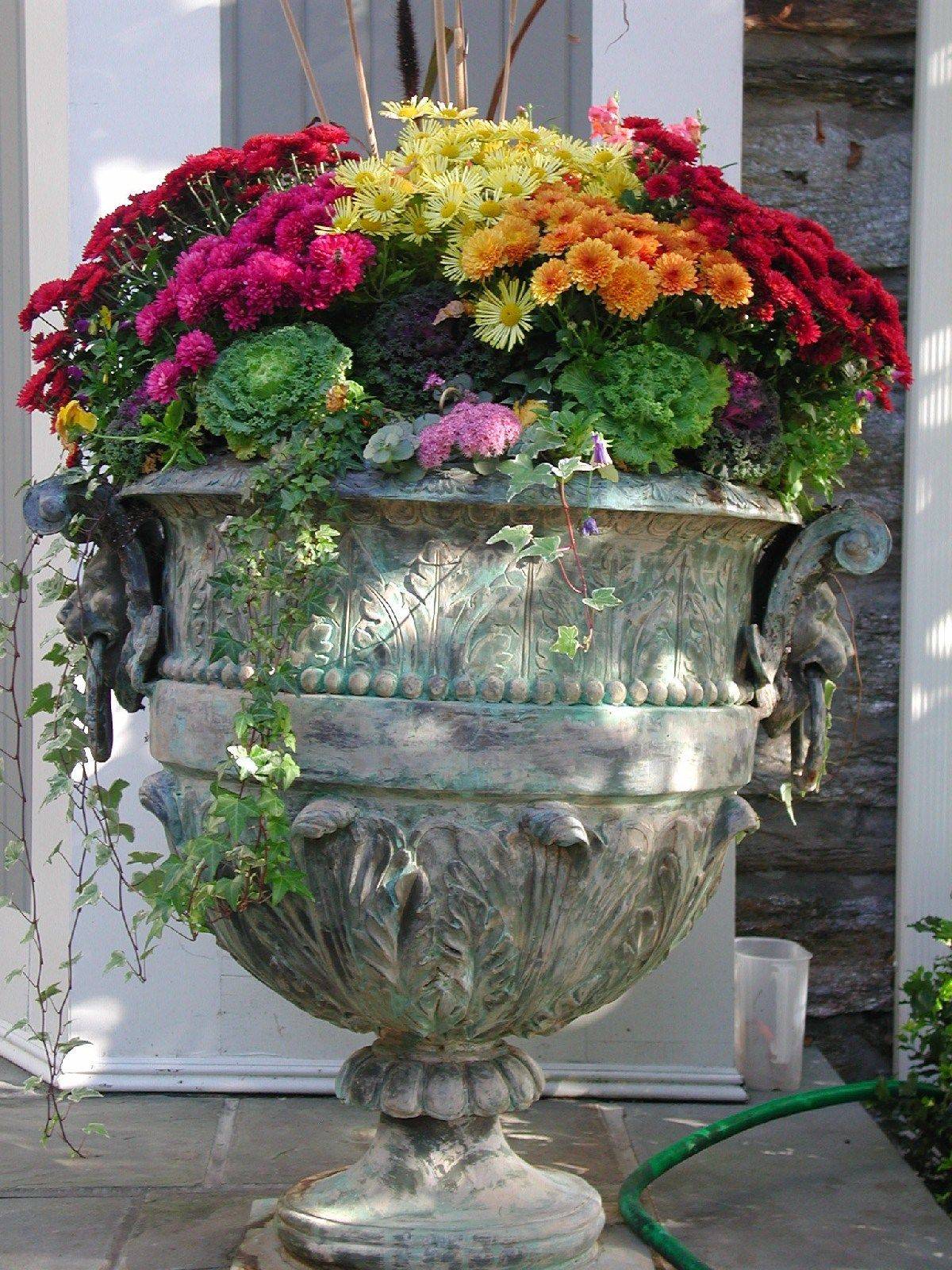 Large Plastic Flower Pots