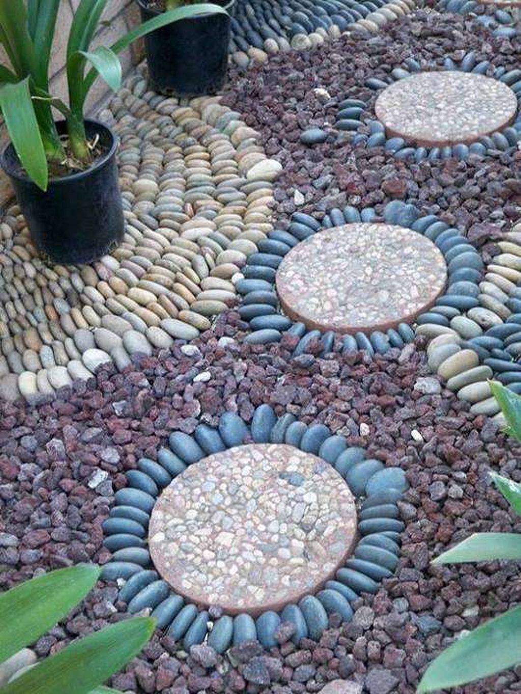 Beautiful Diy Stepping Stone Ideas