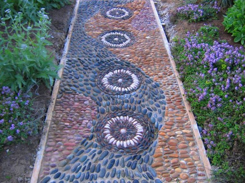 A Pebble Mosaic Stepping Stone