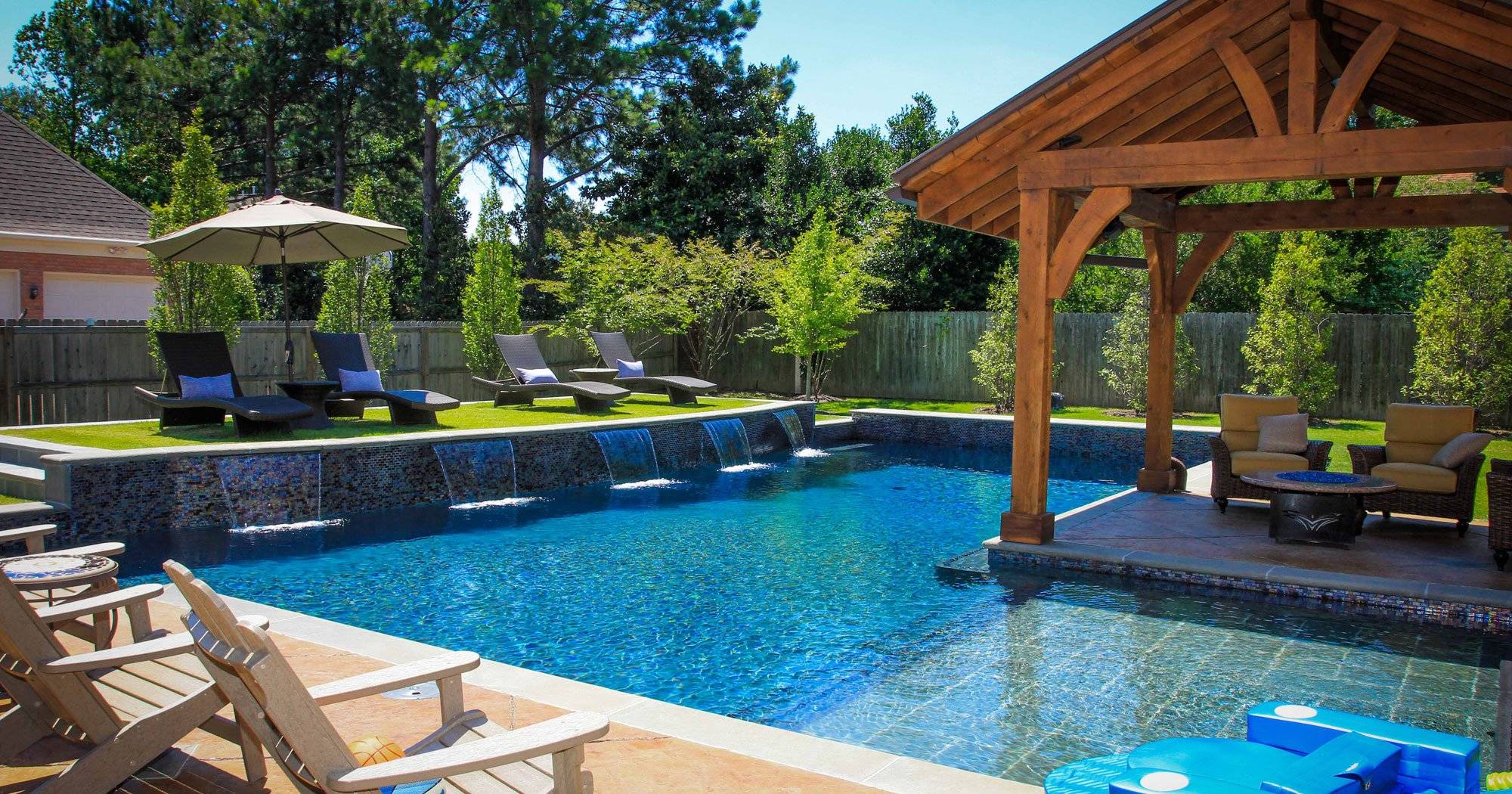 Invigorating Backyard Pool Ideas