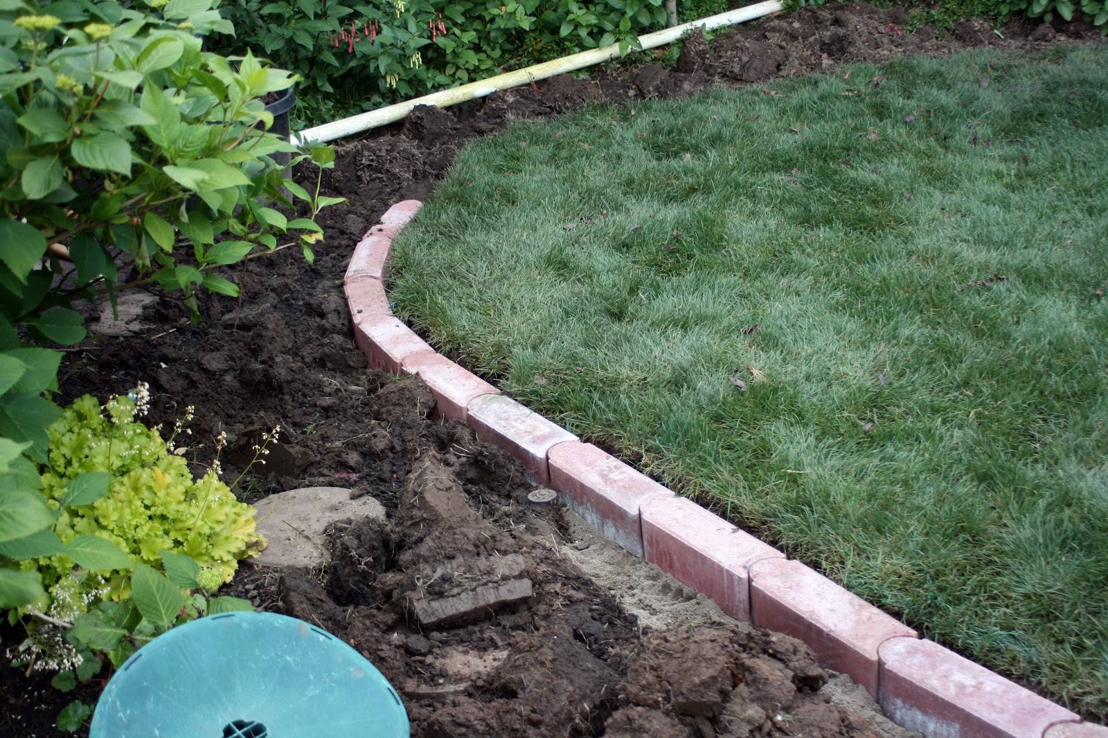 A Pinterest Brick Edging