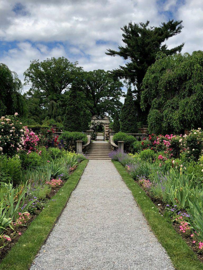 Elegant English Garden Designs