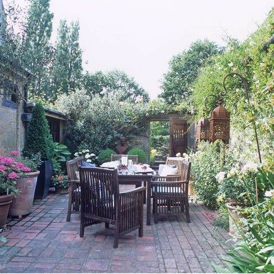 A Perfectly Secluded Outdoor Retreat