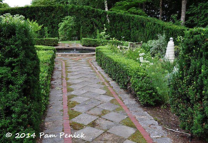 Attractive Border Garden Ideas