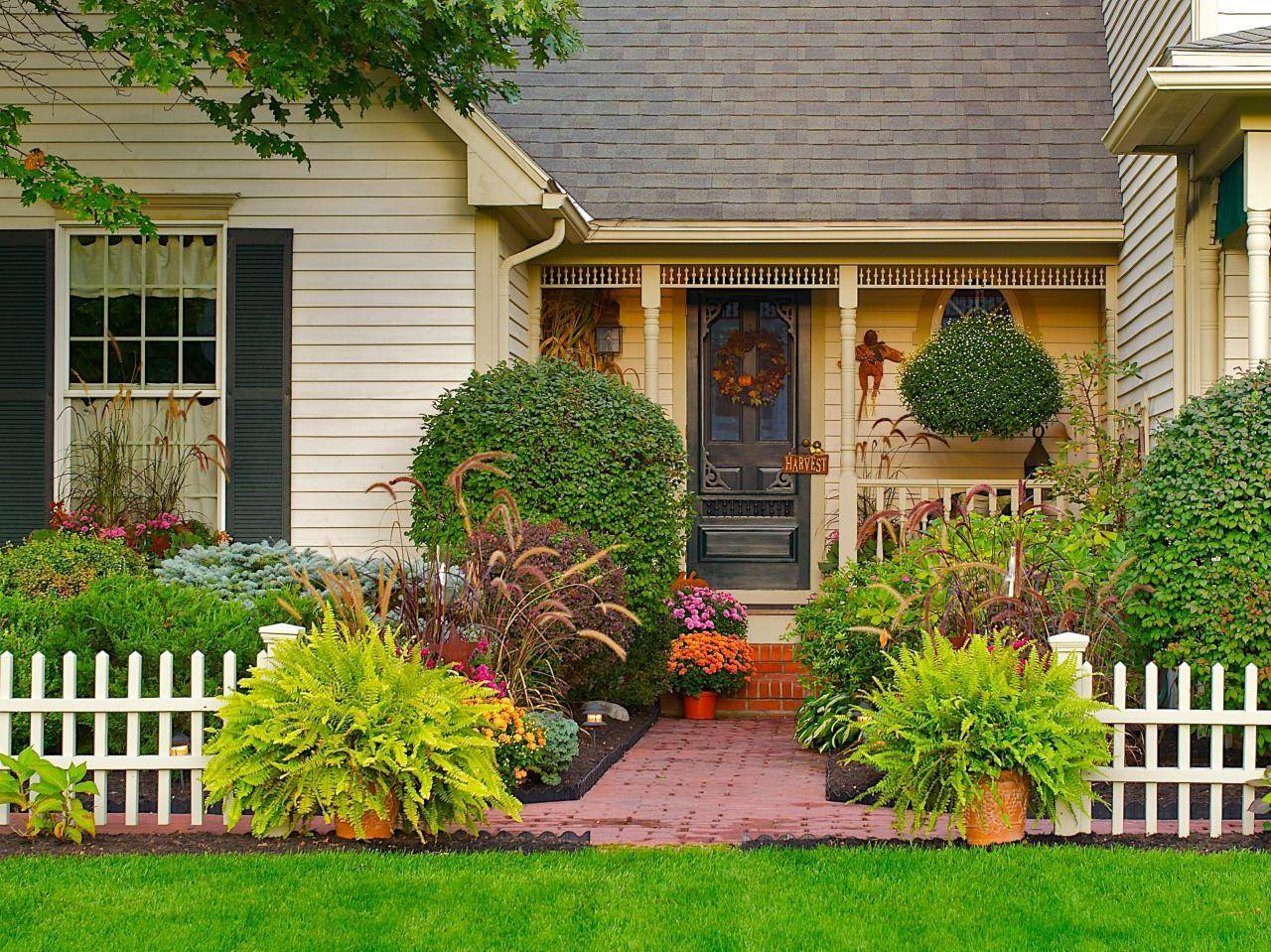 Stunning Landscaping Front Entrance Design Ideas Front Door