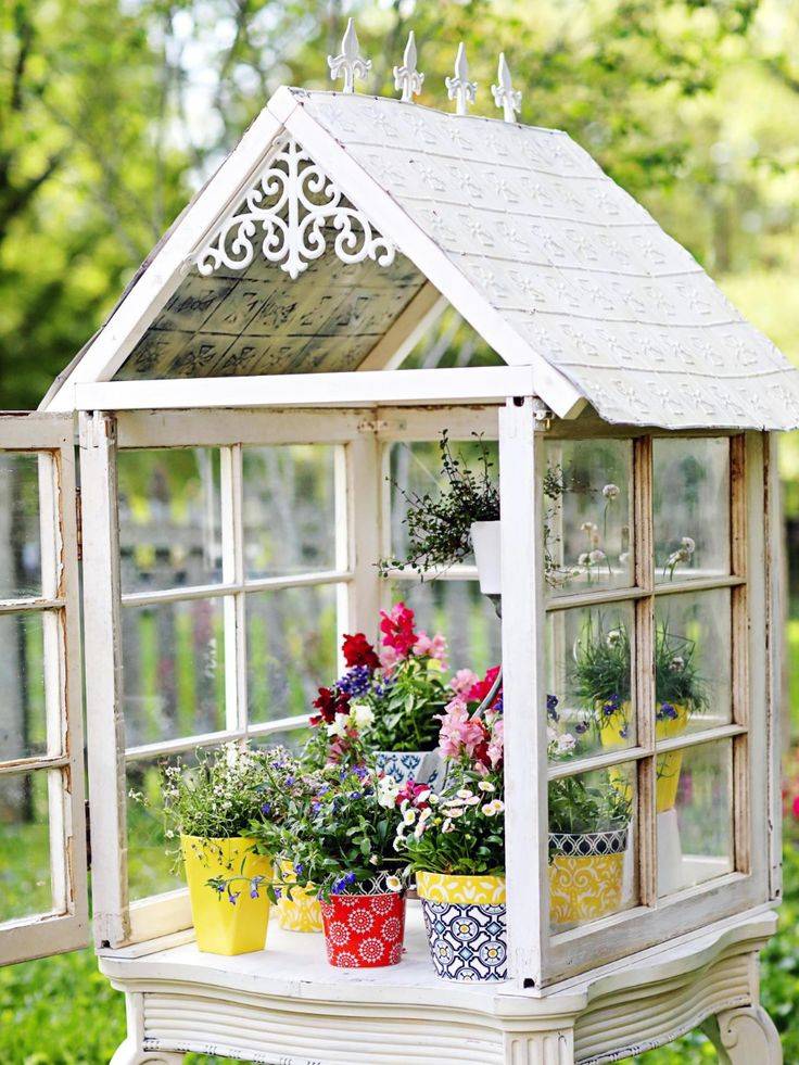 Mini Green House Scene Scene