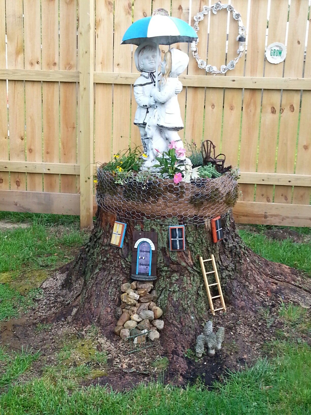 Decorated Tree Stump Ideas Crafty Morning